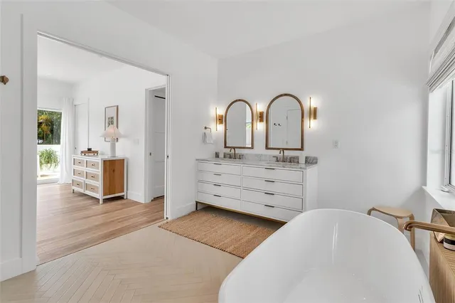 $2,750,000 | 1642 Arlington Street, Sarasota, FL 34239