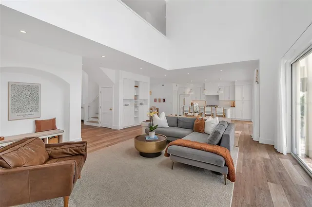 $2,750,000 | 1642 Arlington Street, Sarasota, FL 34239