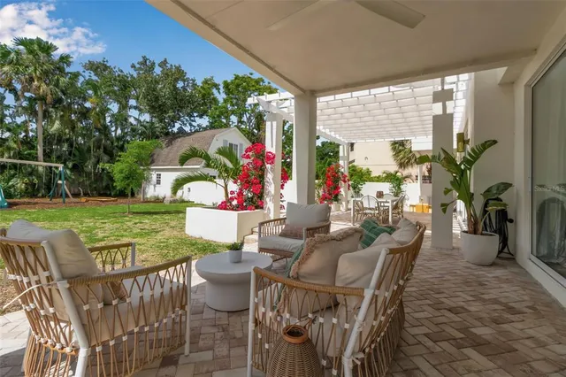 $2,750,000 | 1642 Arlington Street, Sarasota, FL 34239
