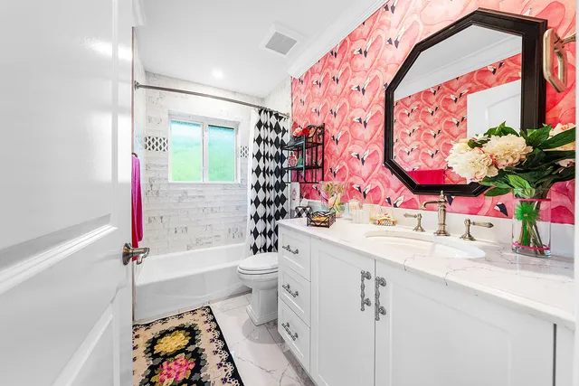 a view of a swimming pool with back yard