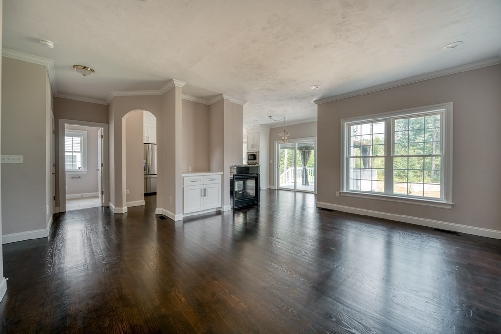 4 Point Road, Unit 2 Shrewsbury, MA 01545 - Photo 7 of 39