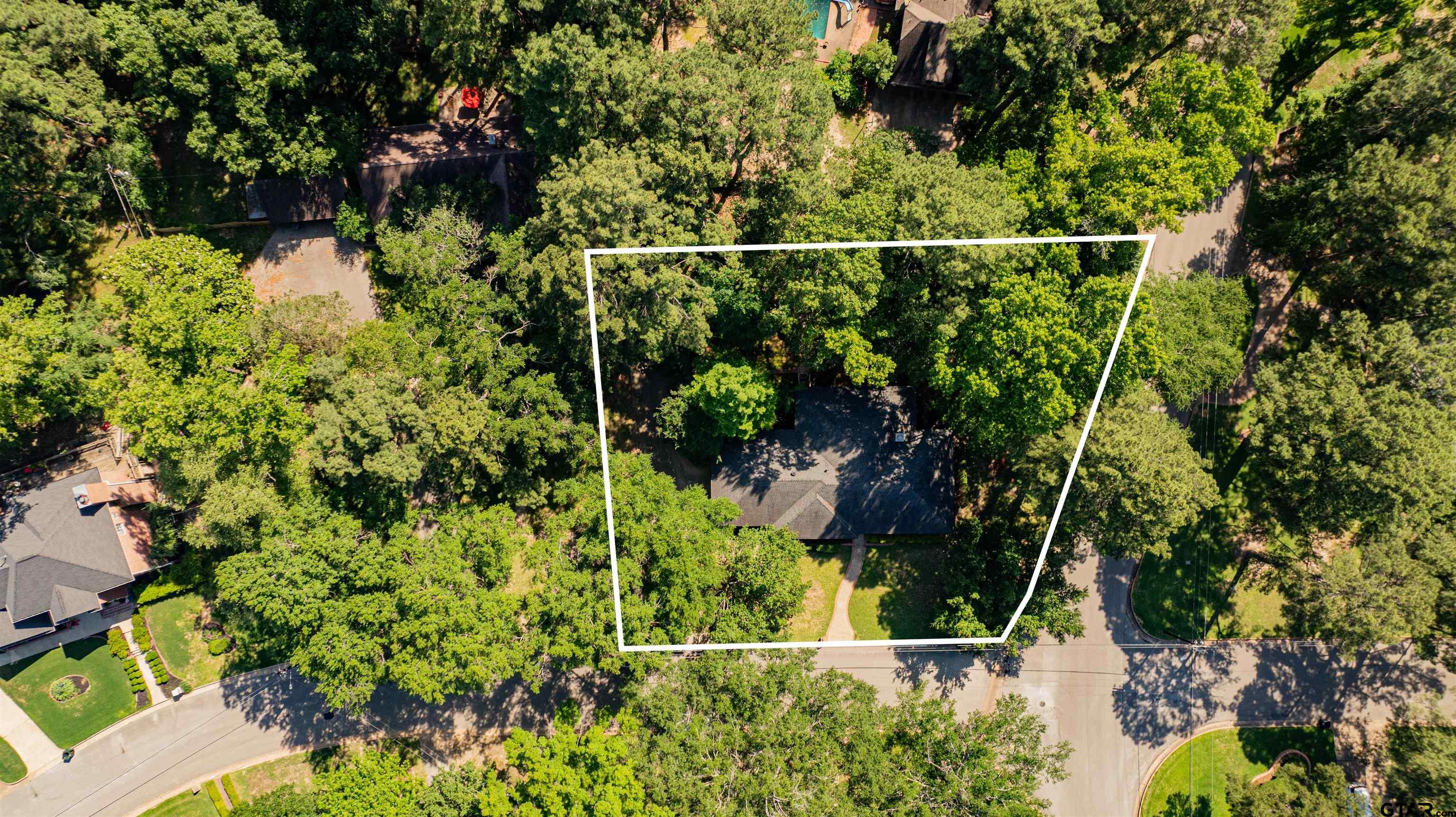 9211 Elm Tree Circle Tyler, TX 75703 - Photo 30 of 31 a view of a yard