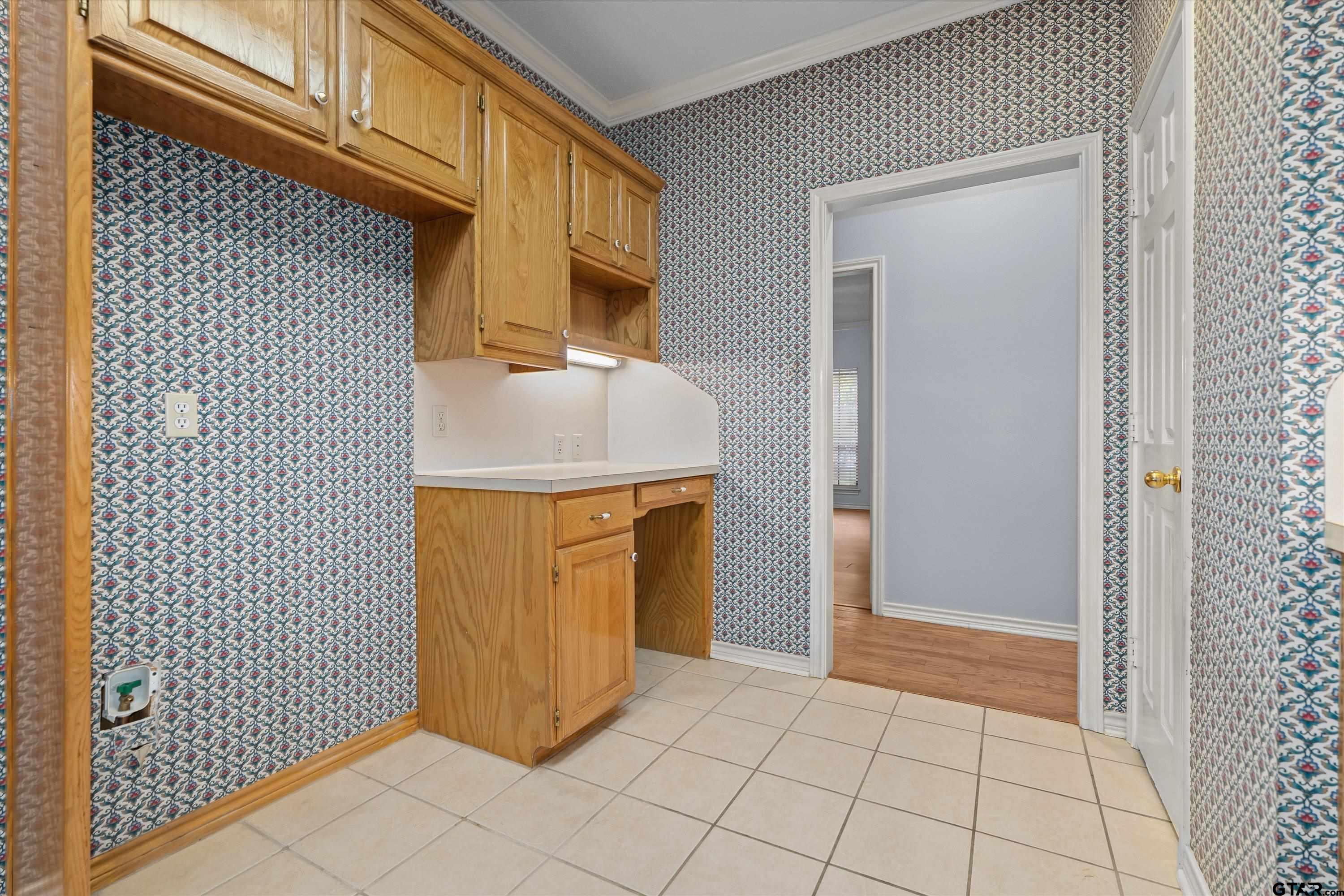 9211 Elm Tree Circle Tyler, TX 75703 - Photo 10 of 31 a view of a storage & utility room