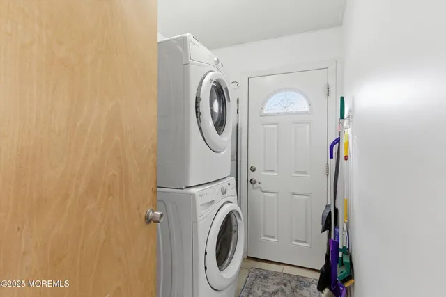 $325,000 | 833 Rodgers Street, Lanoka Harbor, NJ 08734