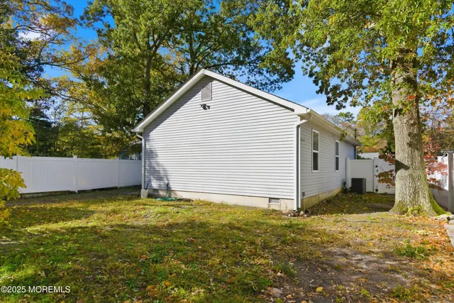 $325,000 | 833 Rodgers Street, Lanoka Harbor, NJ 08734