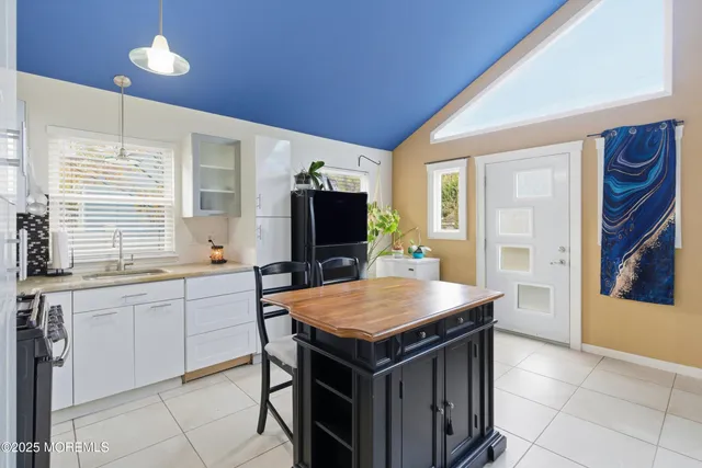 $325,000 | 833 Rodgers Street, Lanoka Harbor, NJ 08734