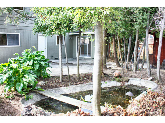 3283 Axford Road Santa Cruz, CA 95062 - Photo 8 of 15 a front view of a house with garden