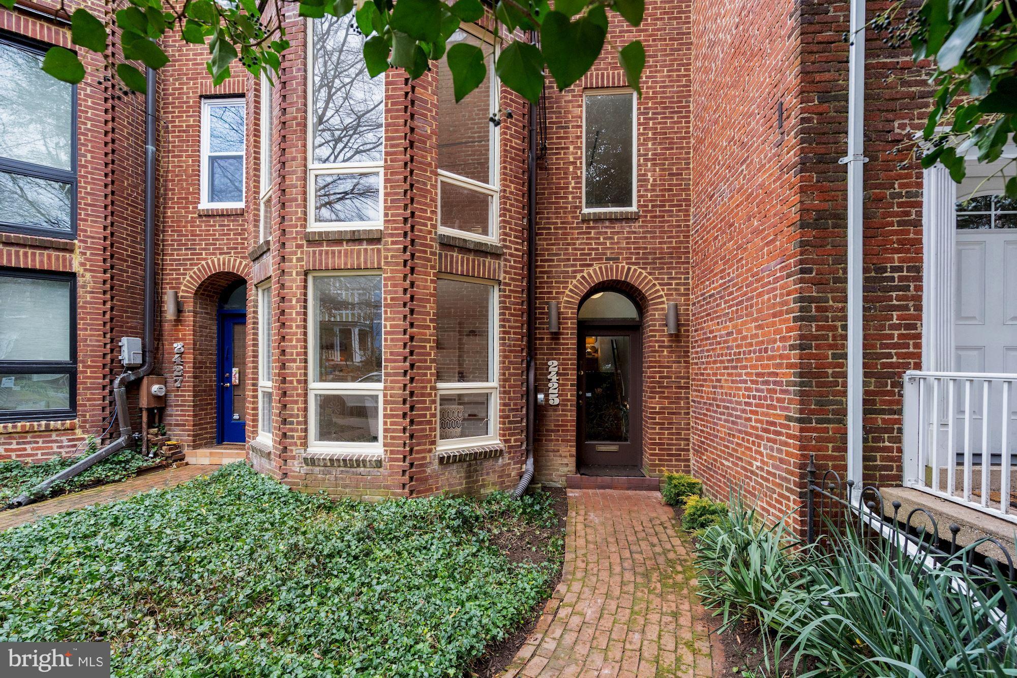 2425 Tunlaw Road Northwest Washington, DC 20007 - Photo 2 of 40 Gallery Image 2