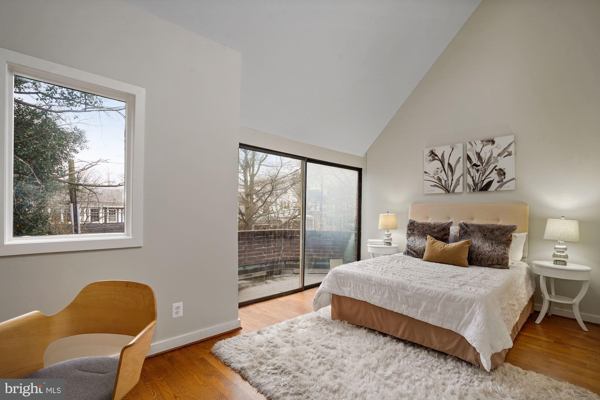 2425 Tunlaw Road Northwest Washington, DC 20007 - Photo 15 of 40 Gallery Image 15