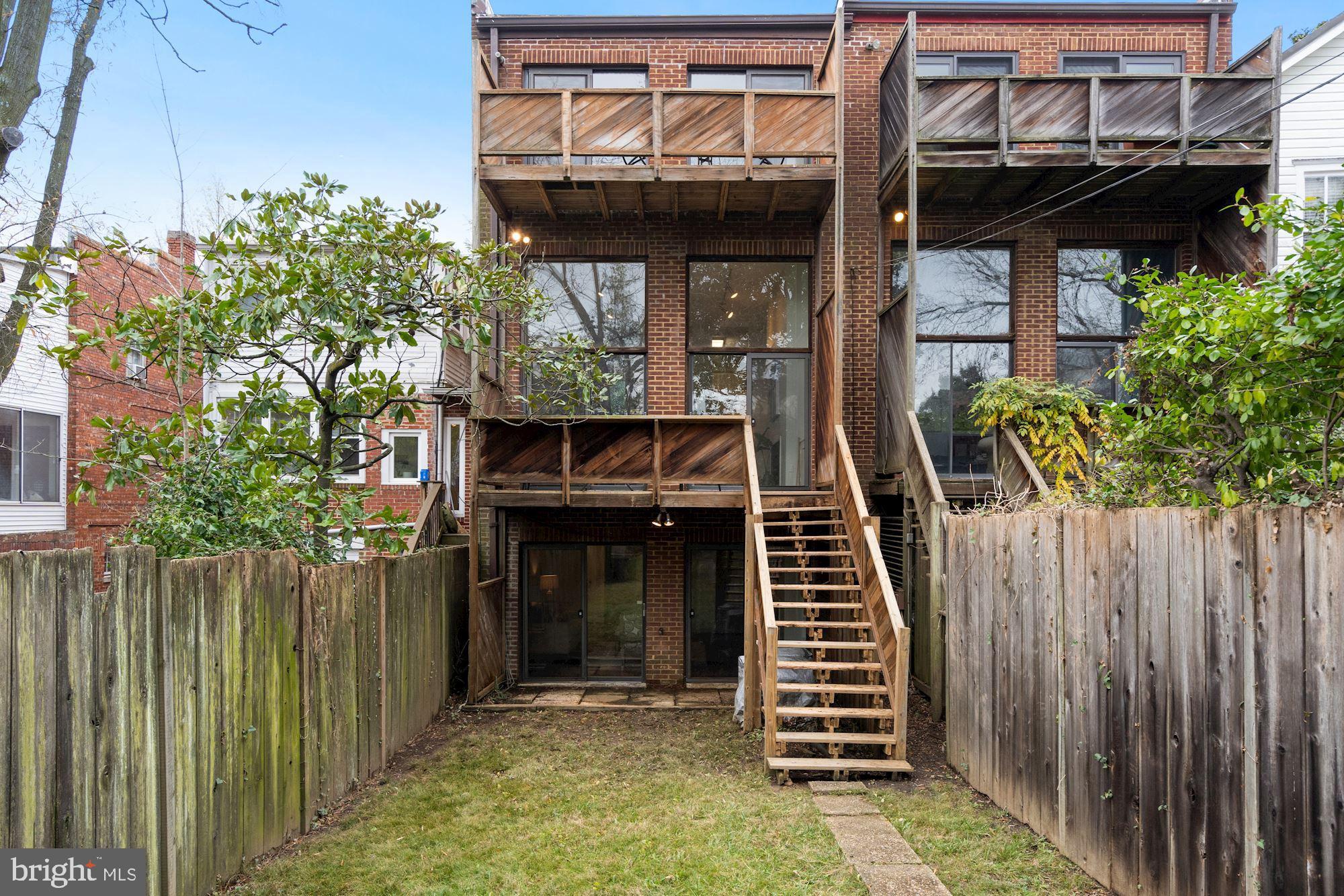 2425 Tunlaw Road Northwest Washington, DC 20007 - Photo 25 of 40 Gallery Image 25