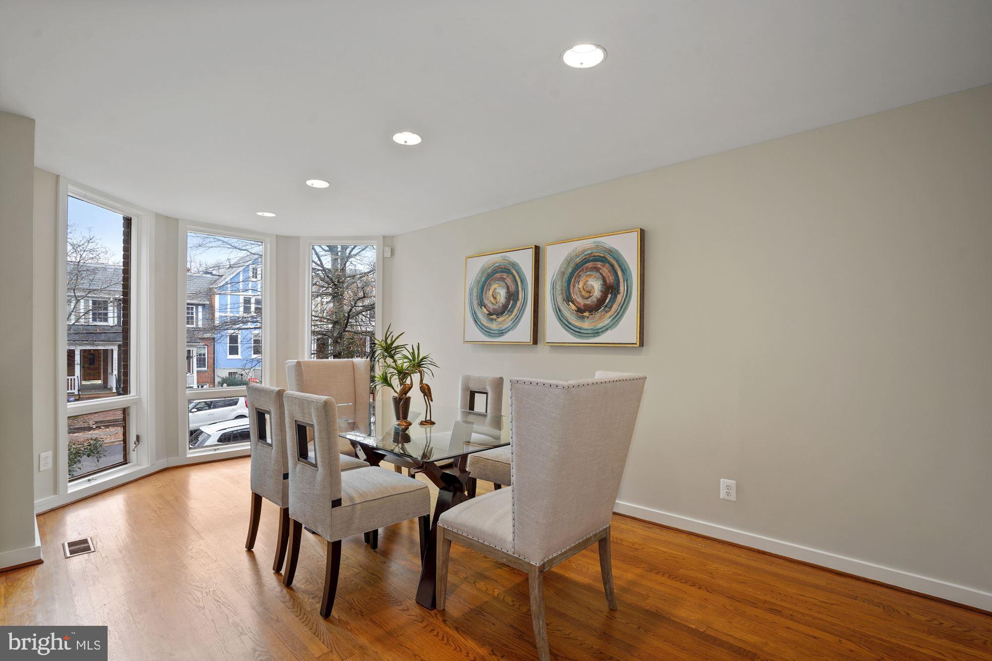 2425 Tunlaw Road Northwest Washington, DC 20007 - Photo 7 of 40 Gallery Image 7