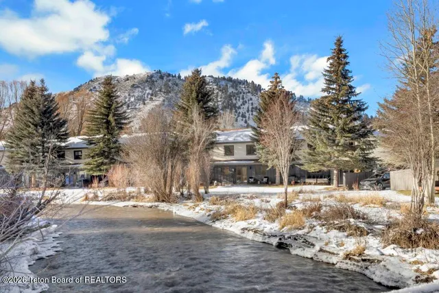 $1,850,000 | 820 Powderhorn Lane, Unit C, Jackson, WY 83001