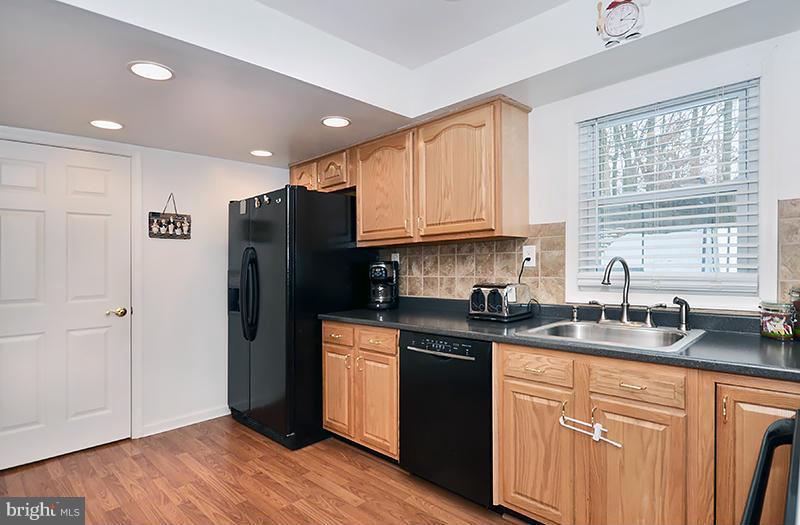 311 Breslin Road Joppa, MD 21085 - Photo 19 of 27 Kitchen