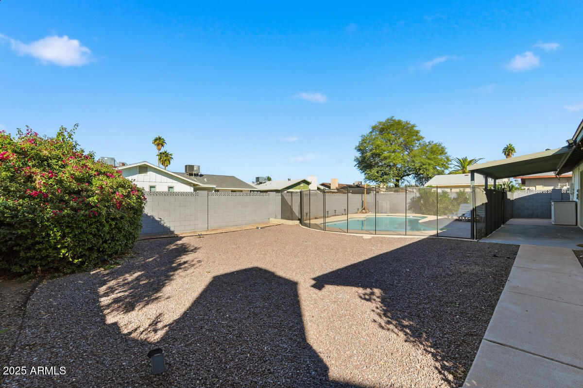 1644 East Broadmor Drive Tempe, AZ 85282 - Photo 40 of 49 a view of a backyard