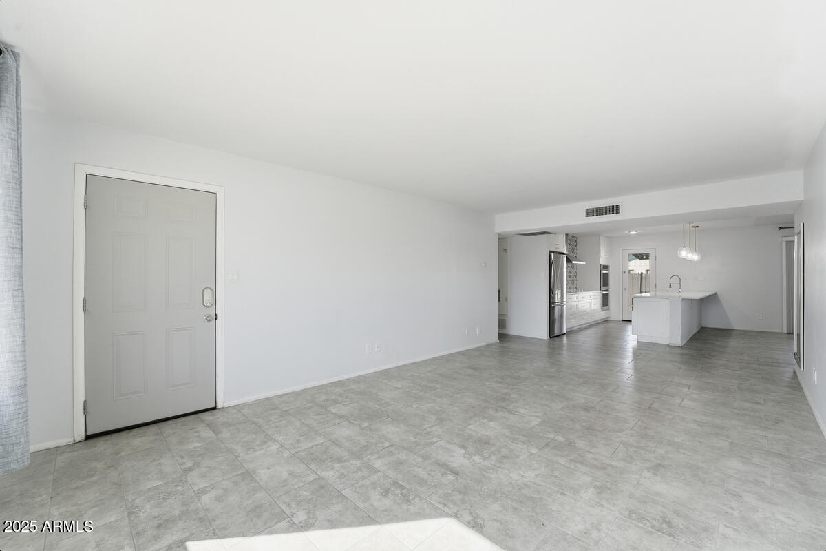 1644 East Broadmor Drive Tempe, AZ 85282 - Photo 10 of 49 a view of empty room