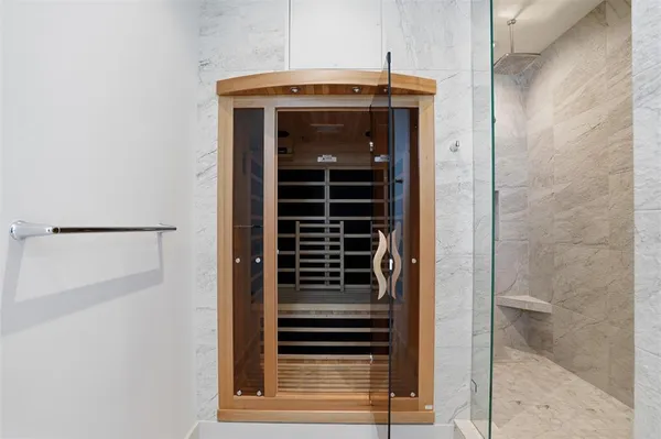 $20,000 | 500 Throckmorton Street, Unit 3601, Fort Worth, TX 76102