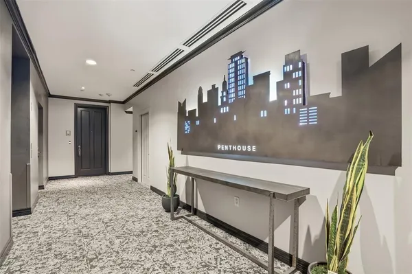 $20,000 | 500 Throckmorton Street, Unit 3601, Fort Worth, TX 76102