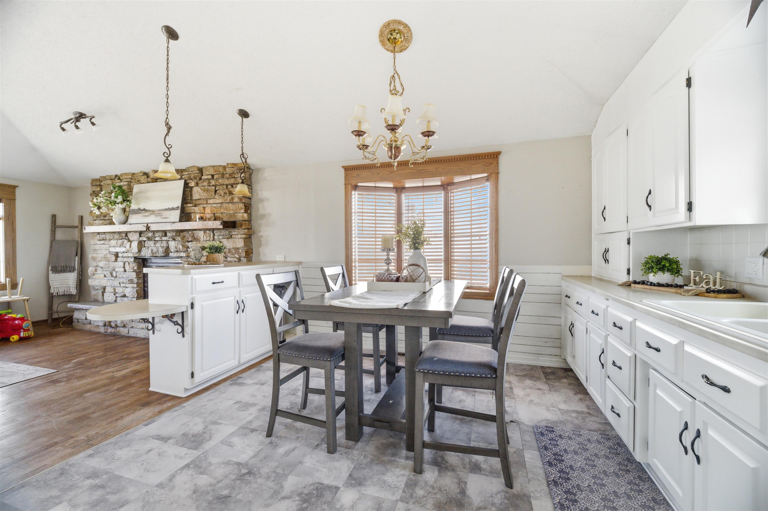 2602 North William Street Appleton, WI 54914 - Photo 5 of 23