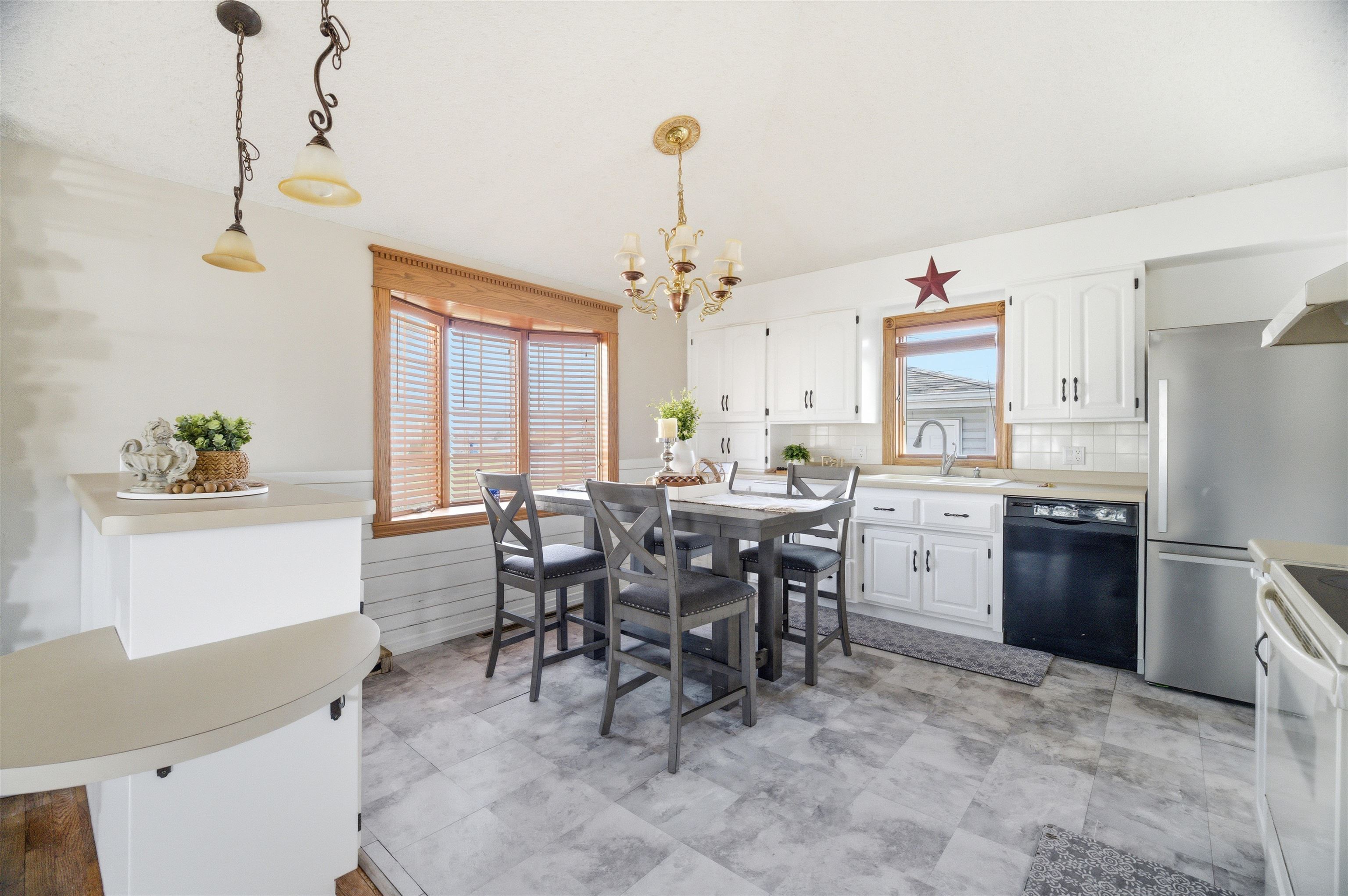 2602 North William Street Appleton, WI 54914 - Photo 6 of 23