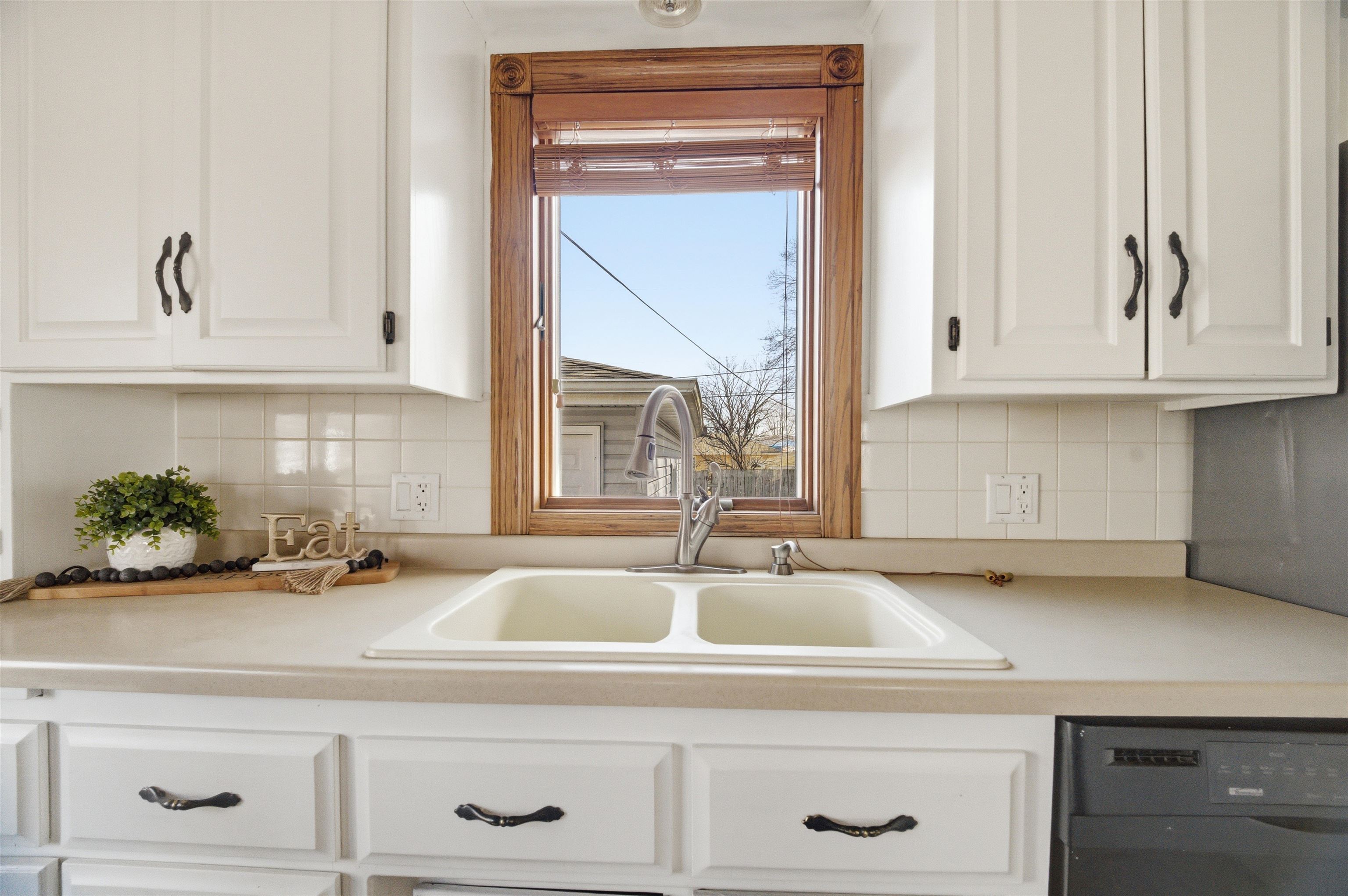 2602 North William Street Appleton, WI 54914 - Photo 7 of 23