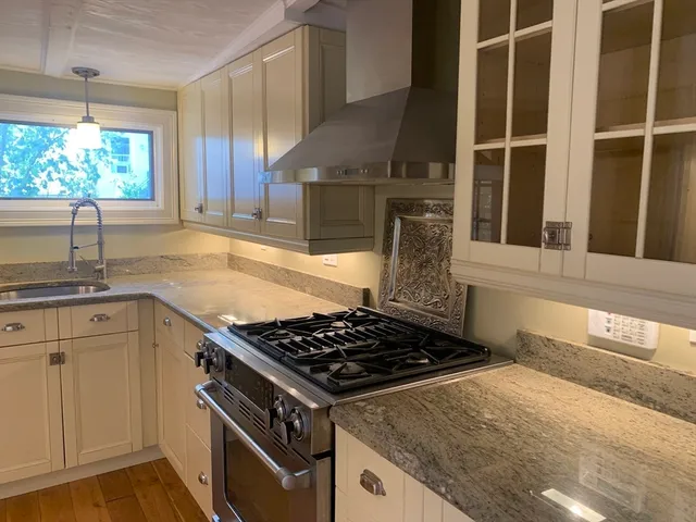 $4,400 | 10 Salem St Avenue, Unit 2, Boston, MA 02129