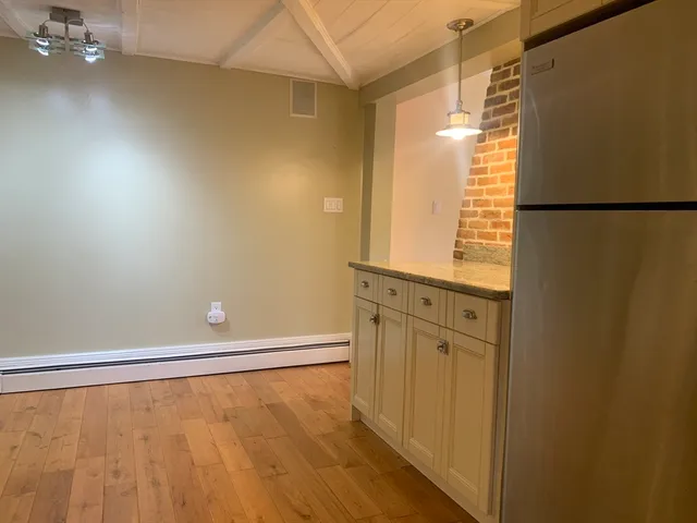 $4,400 | 10 Salem St Avenue, Unit 2, Boston, MA 02129