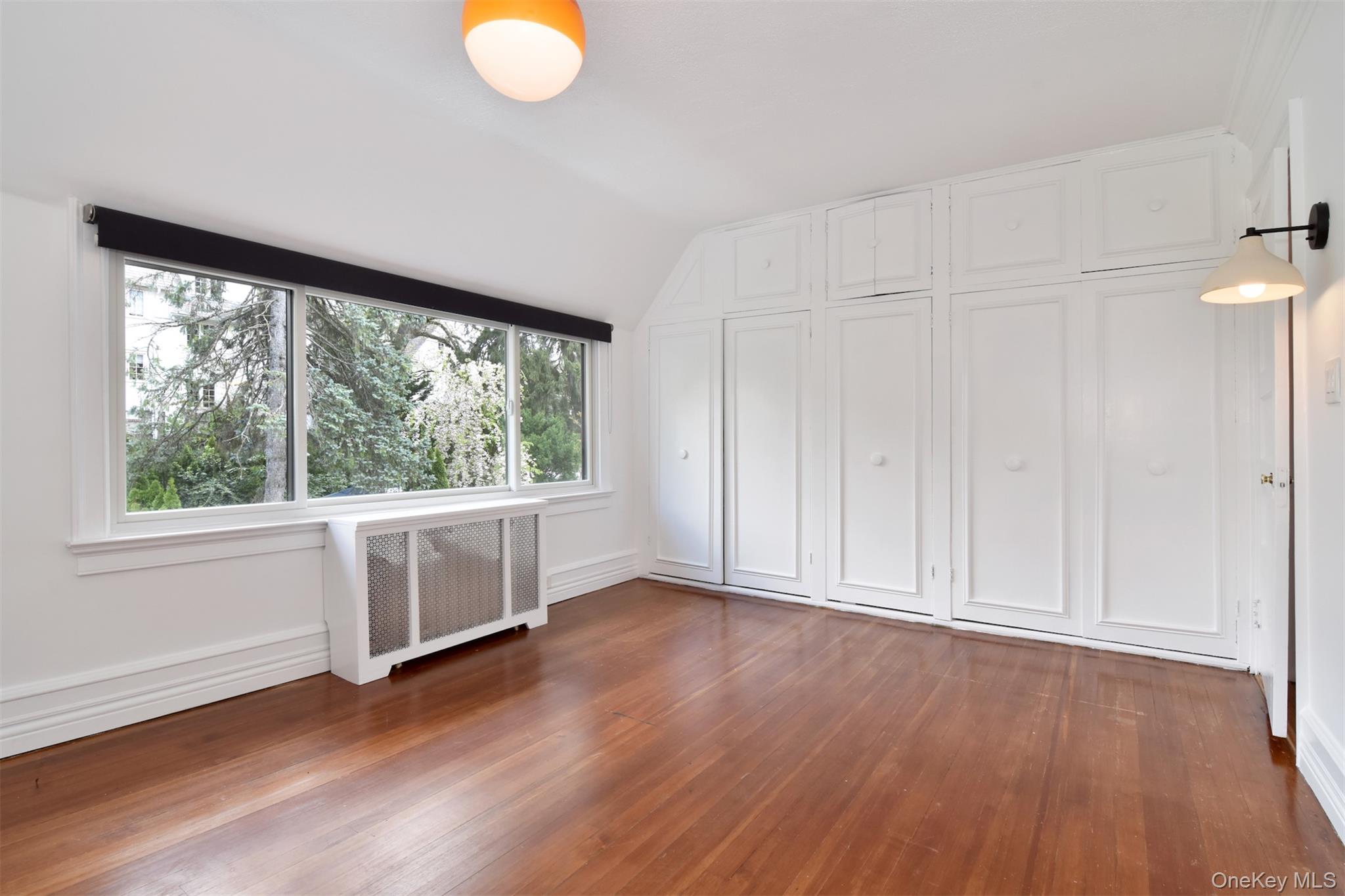 41 Sagamore Road Bronxville, NY 10708 - Photo 19 of 38 Second bedroom with built in storage