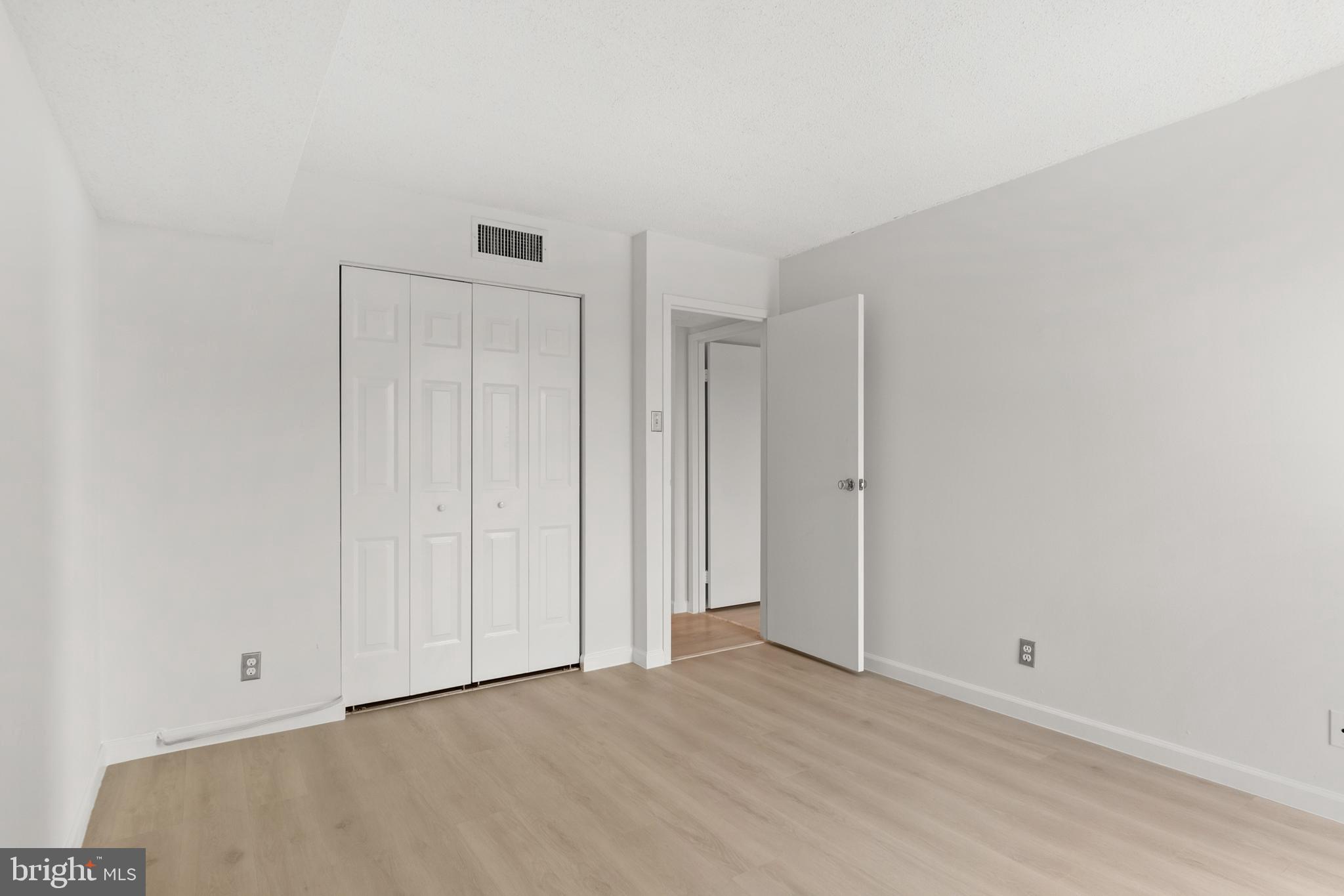 6800 Fleetwood Road, Unit 806 McLean, VA 22101 - Photo 23 of 29