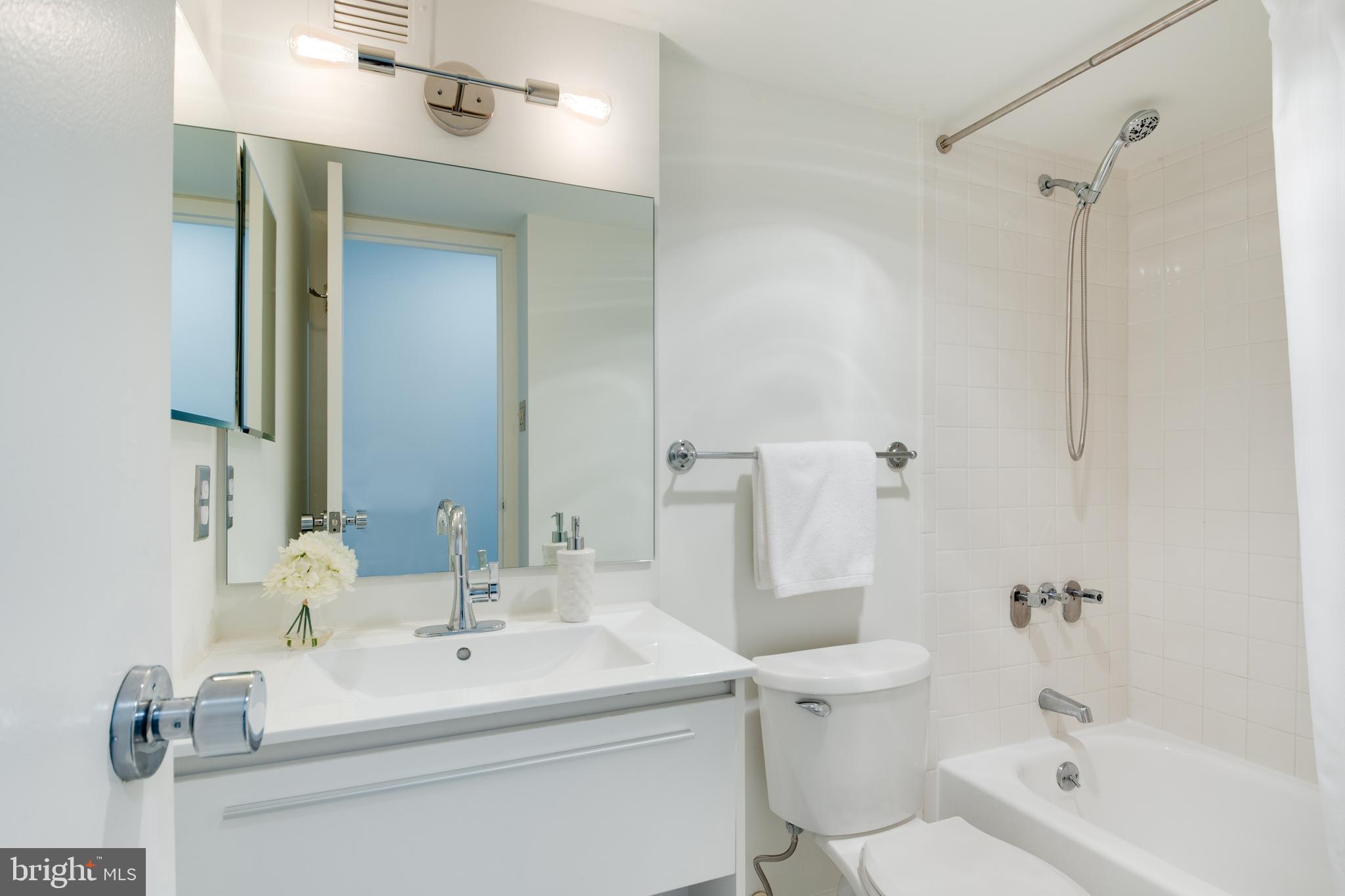 6800 Fleetwood Road, Unit 806 McLean, VA 22101 - Photo 24 of 29