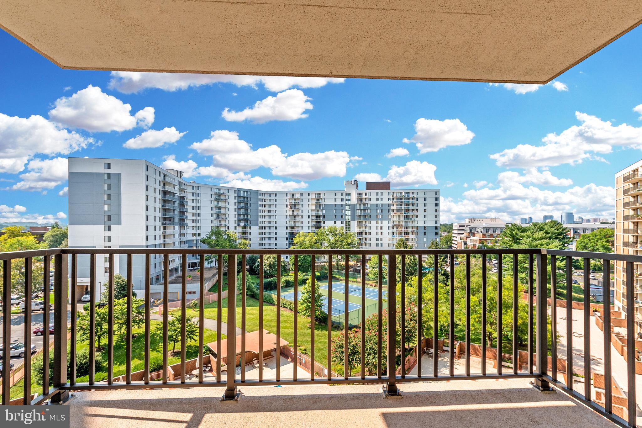 6800 Fleetwood Road, Unit 806 McLean, VA 22101 - Photo 6 of 29