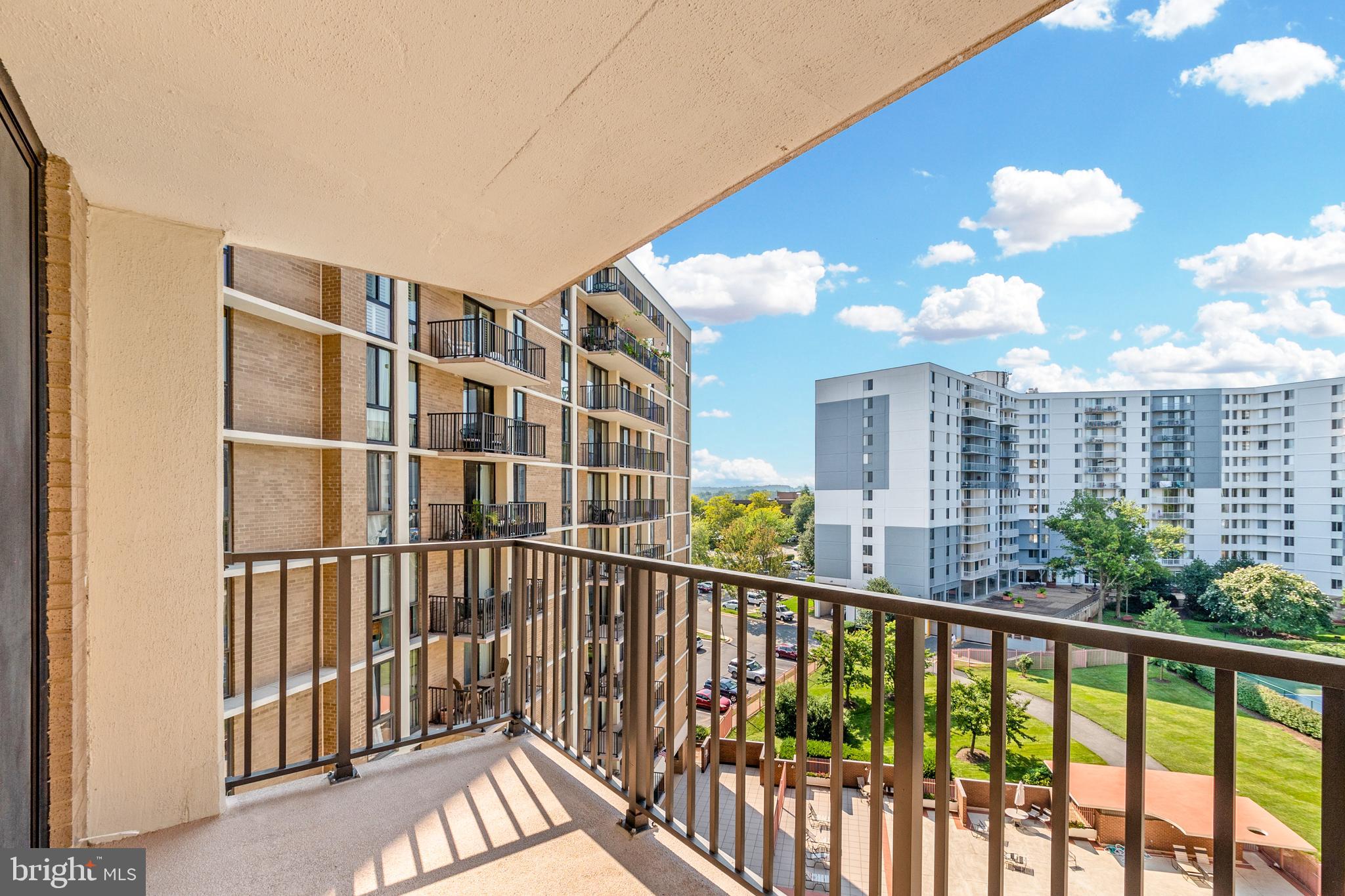 6800 Fleetwood Road, Unit 806 McLean, VA 22101 - Photo 8 of 29