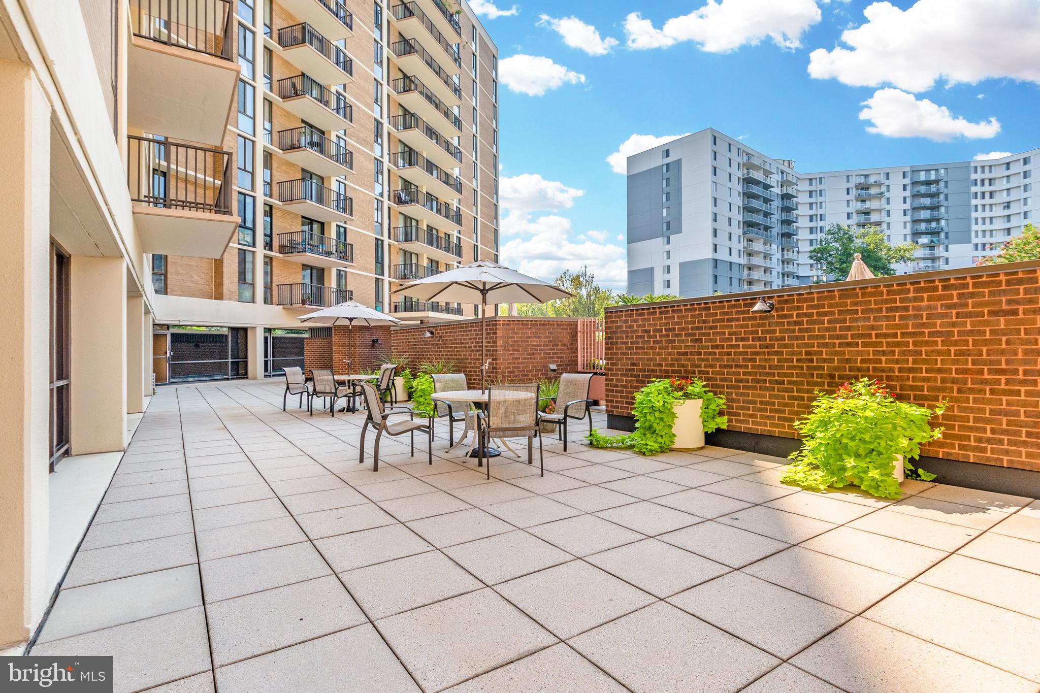 6800 Fleetwood Road, Unit 806 McLean, VA 22101 - Photo 10 of 29