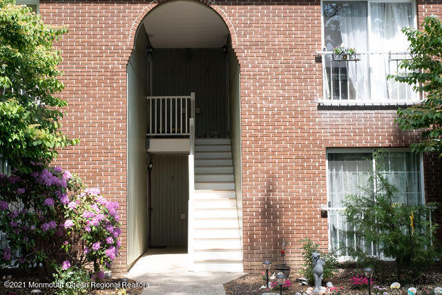 501 Harding Road, Unit 7 Freehold, NJ 07728 - Photo 1 of 14 1d342da03a8fe88370d3787471dc59b9-large