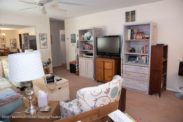 501 Harding Road, Unit 7 Freehold, NJ 07728 - Photo 4 of 14 f888616002e4ba9e393121367dcac4d3-large