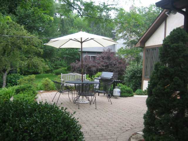 4041 Longhill Road Columbus, OH 43220 - Photo 3 of 18
