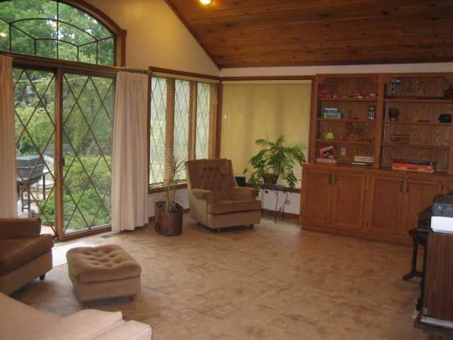 4041 Longhill Road Columbus, OH 43220 - Photo 8 of 18