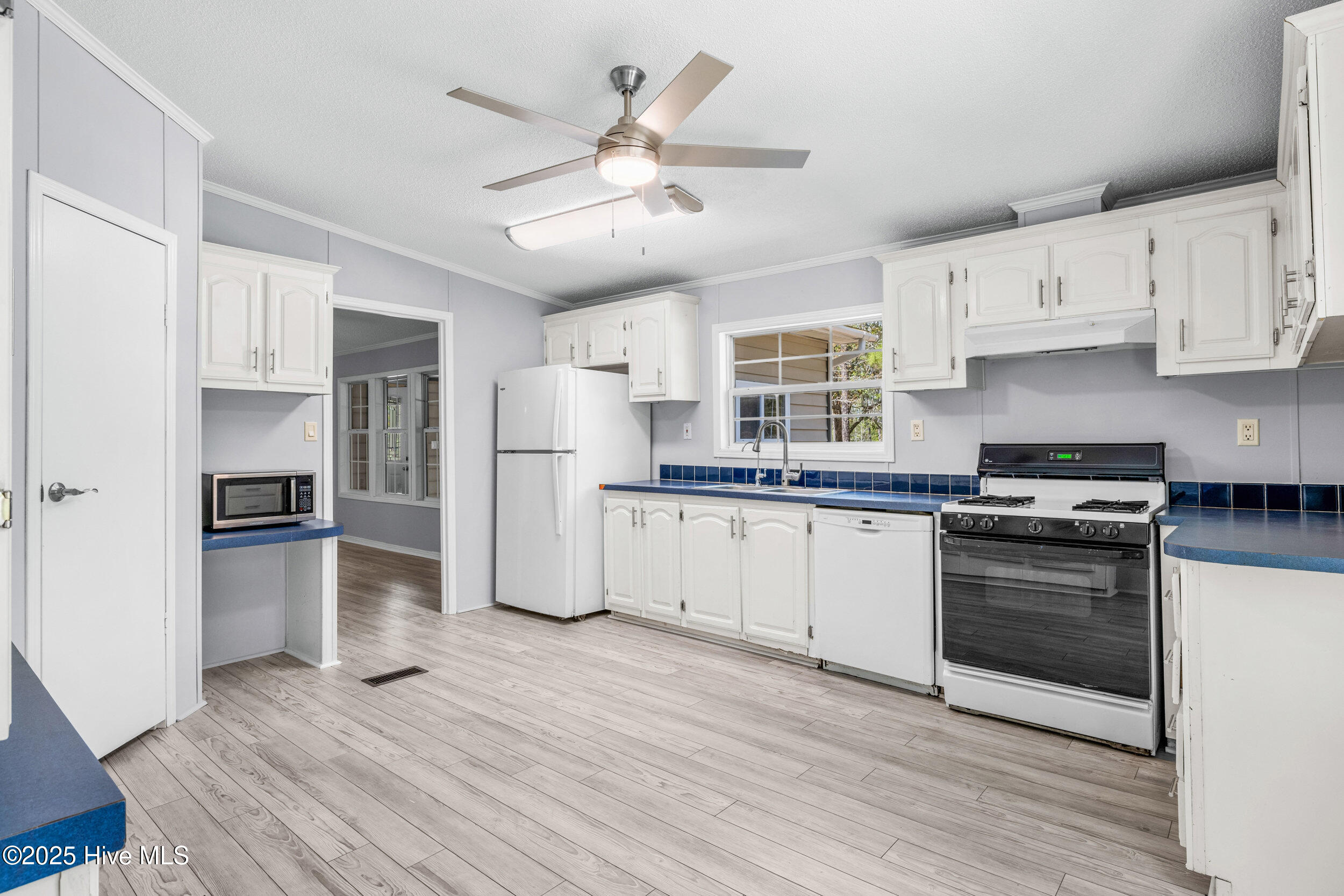 360 Old Folkstone Road Holly Ridge, NC 28445 - Photo 26 of 52 025A7750