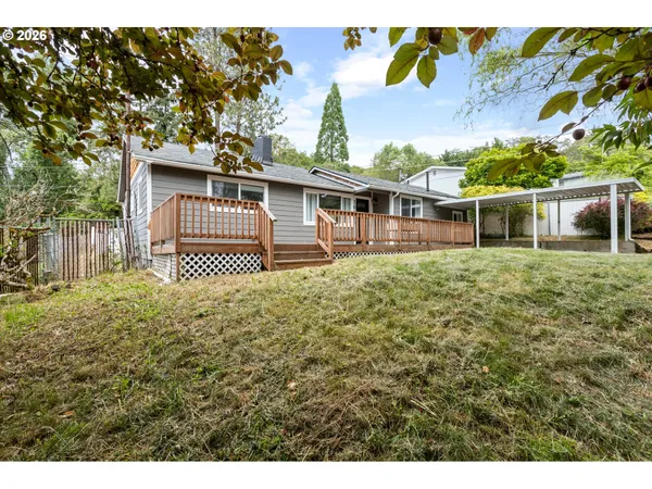 $325,000 | 1064 Northeast Knoll Avenue, Roseburg, OR 97470