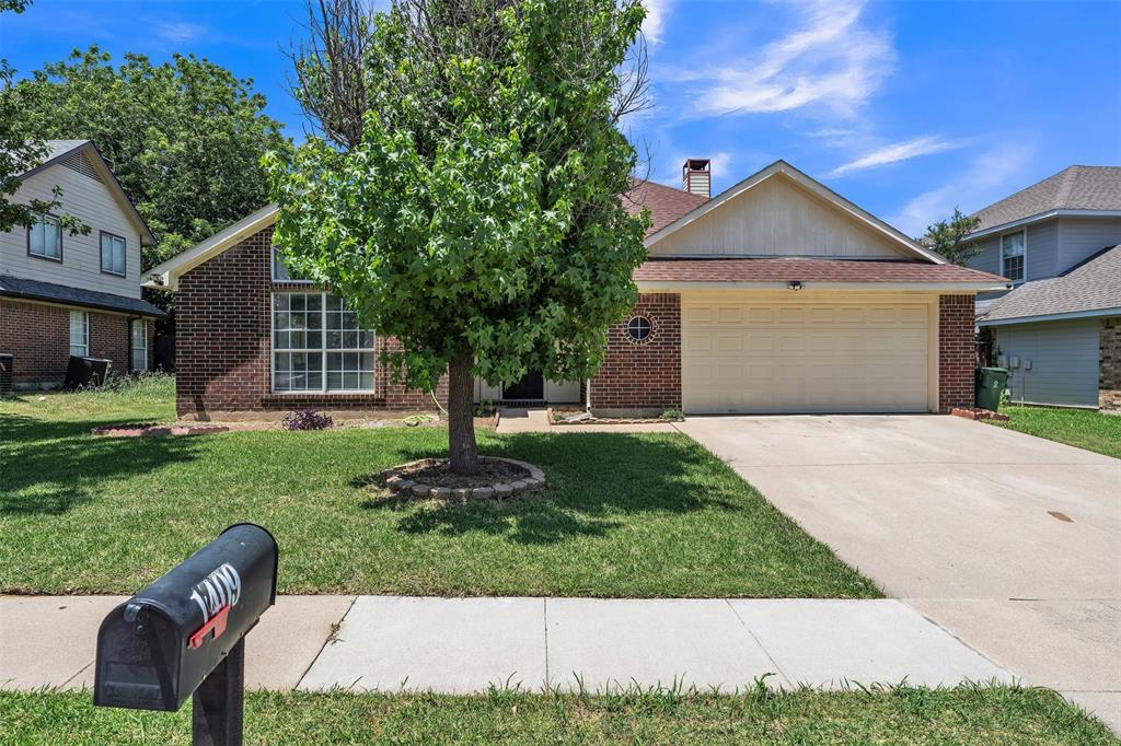 1409 Prentice Street Arlington, TX 76018 - Photo 2 of 27