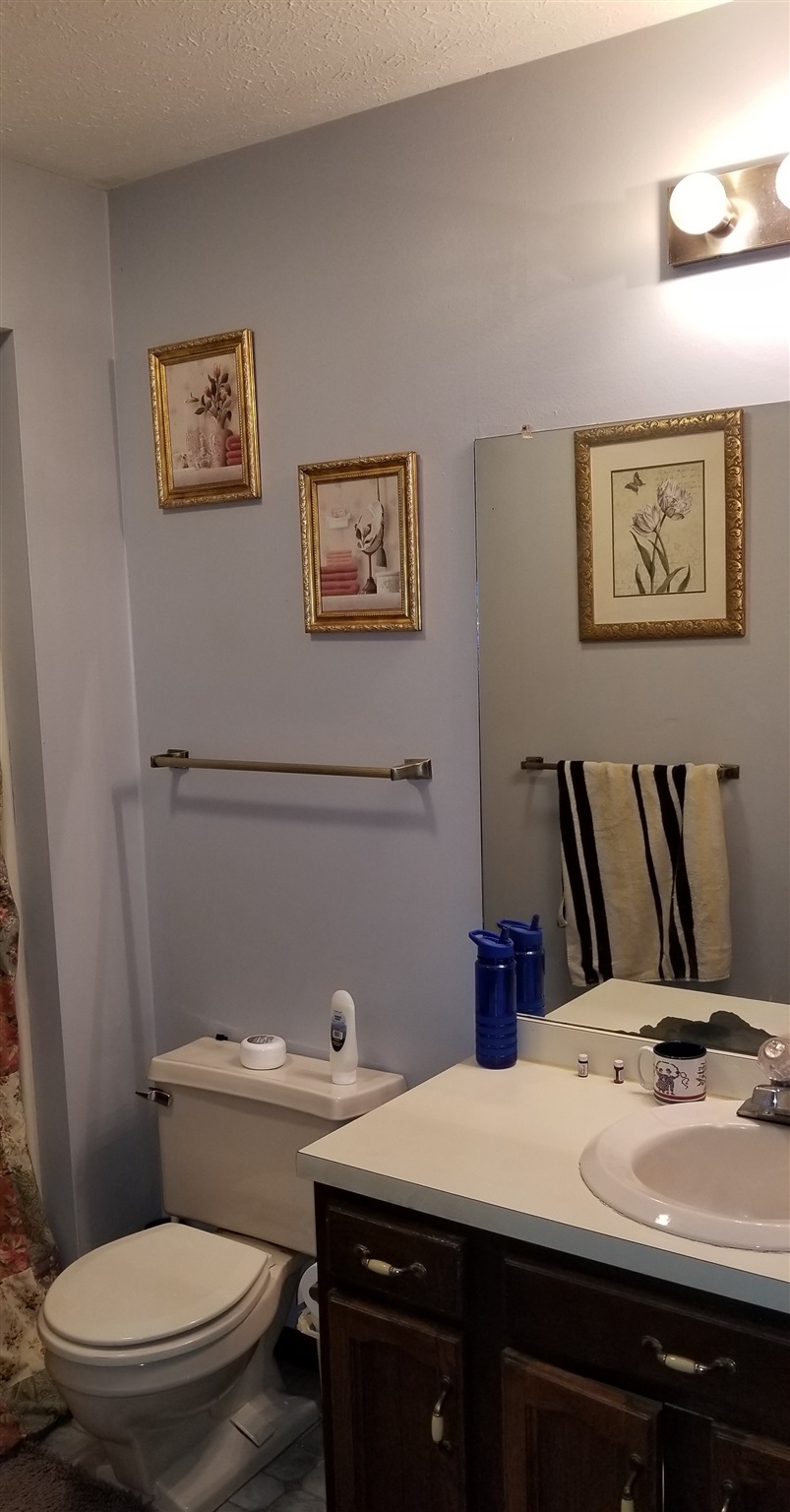 17511 Woodhurst Road Granger, IN 46530 - Photo 5 of 35 Gallery Image 5