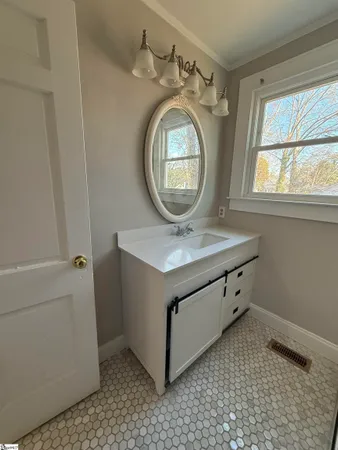 $2,000 | 801 A Perry Road, Greenville, SC 29609