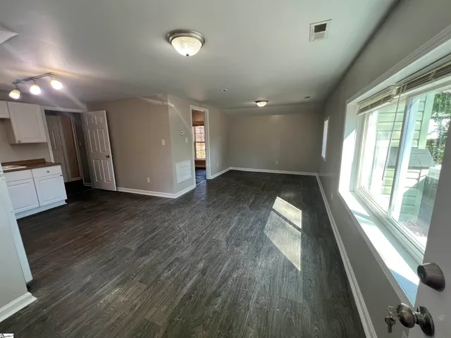 $2,000 | 801 Perry Road, Greenville, SC 29609