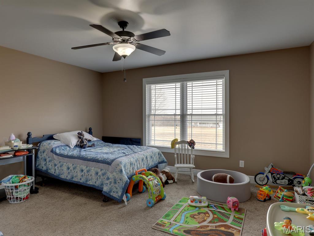 3721 Hawk Point Palmyra, MO 63461 - Photo 29 of 38