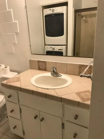 $140,000 | 5181 East Olive Avenue, Unit 117, Fresno, CA 93727