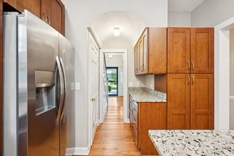 $899,000 | 565 Ryan Place, Lake Forest, IL 60045