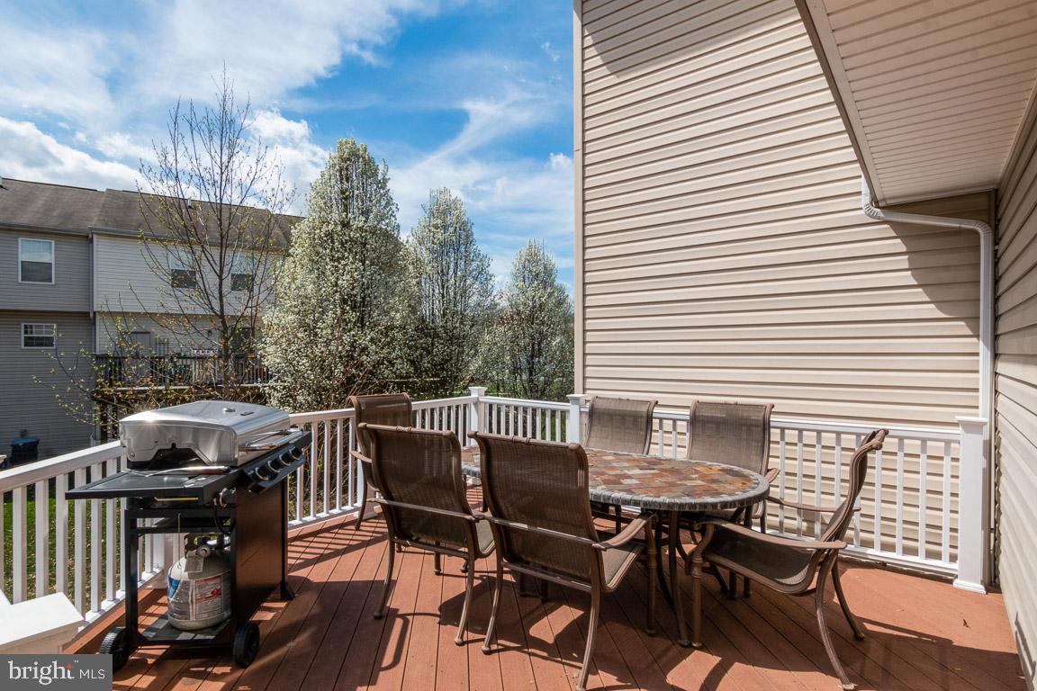 111 Sentry Ridge Smithsburg, MD 21783 - Photo 30 of 35 Custom maintenance free deck