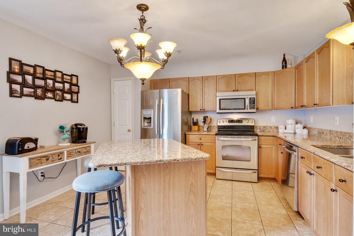 111 Sentry Ridge Smithsburg, MD 21783 - Photo 8 of 35 Kitchen has a pantry & stainless steel appliances