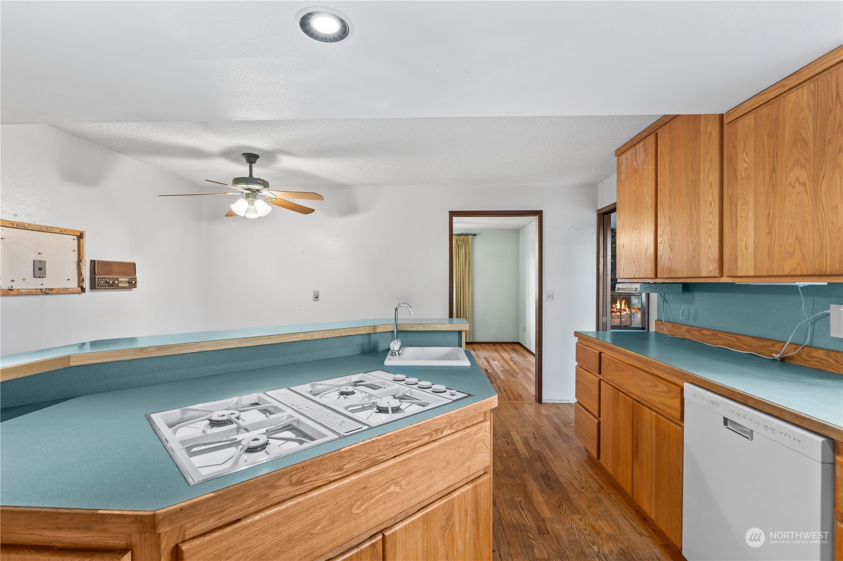 1236 Coral Drive Fircrest, WA 98466 - Photo 11 of 34