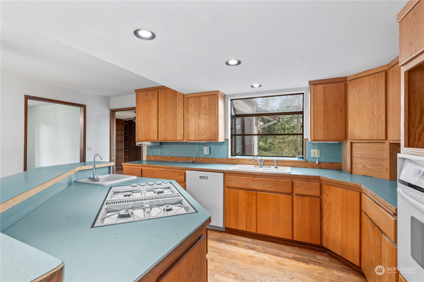 1236 Coral Drive Fircrest, WA 98466 - Photo 12 of 34