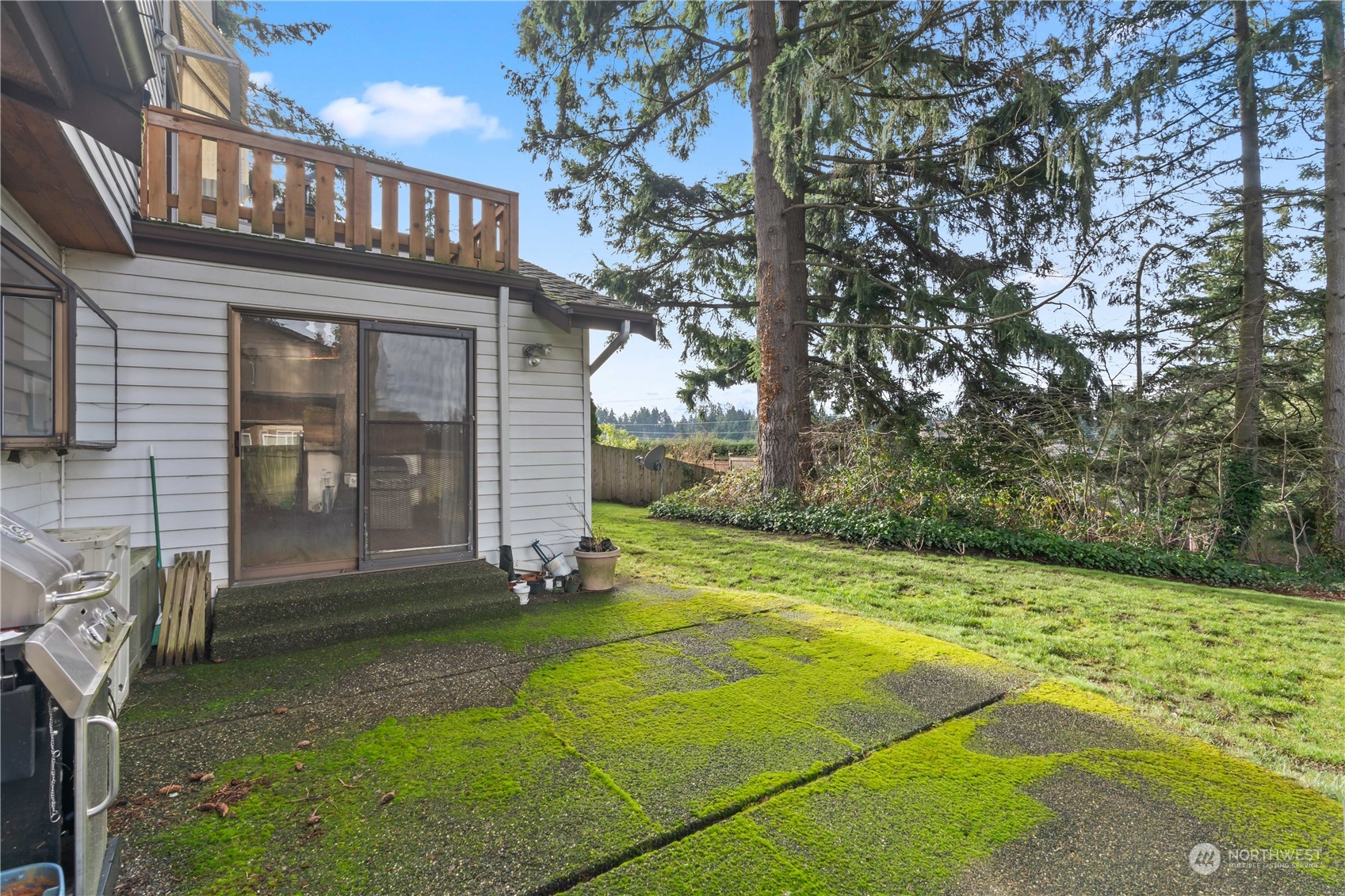 1236 Coral Drive Fircrest, WA 98466 - Photo 15 of 34